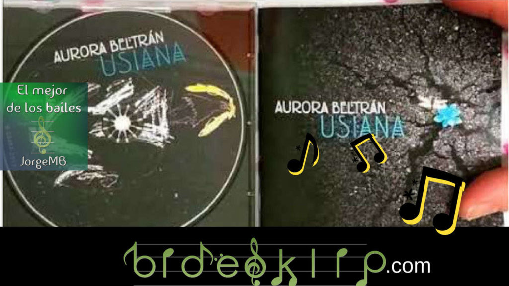 Unboxing Usiana Aurora Beltrán
